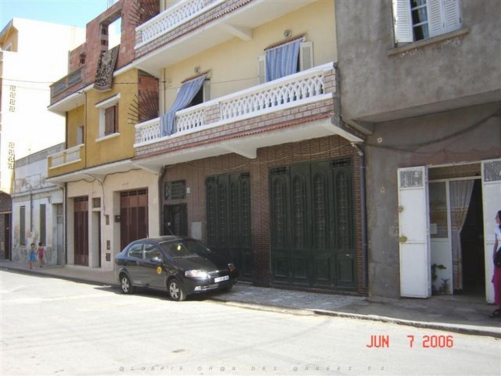 06 2006 ORAN CHOUPOT RUE EDOURD CHOUPOT AU 64 66 ET 68.jpg